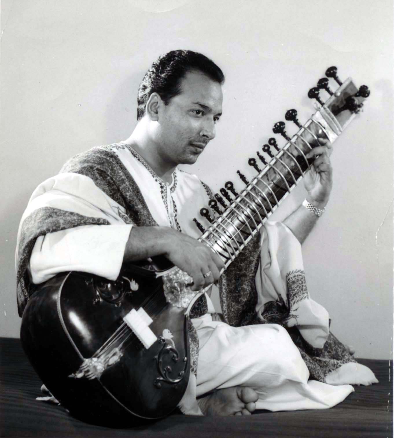 Ustad Vilayat Khan with his sitar, studio portrait, c. 1958.