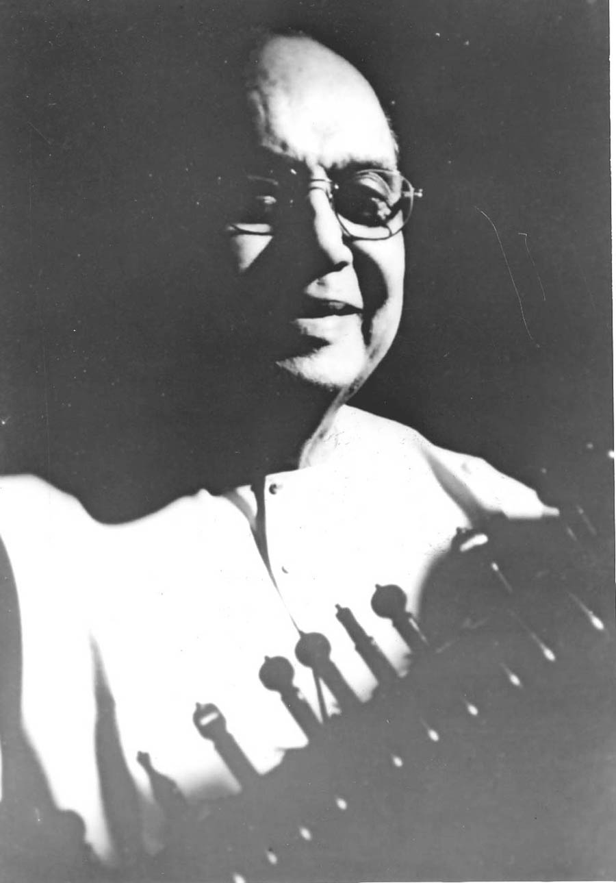 Portrait of Pandit Arvind Parikh